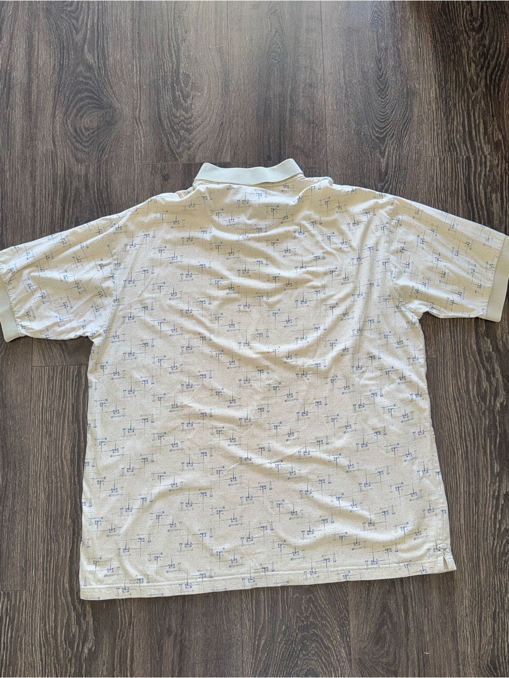 Men's Short-Sleeve Polo in Light Beige with Subtle Print - Picture 7 of 7